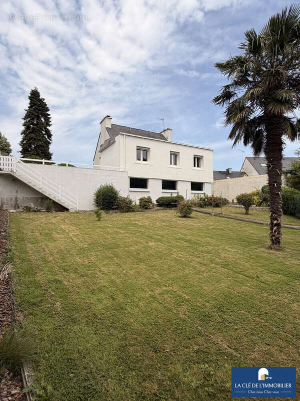 Maison à ERGUE-GABERIC