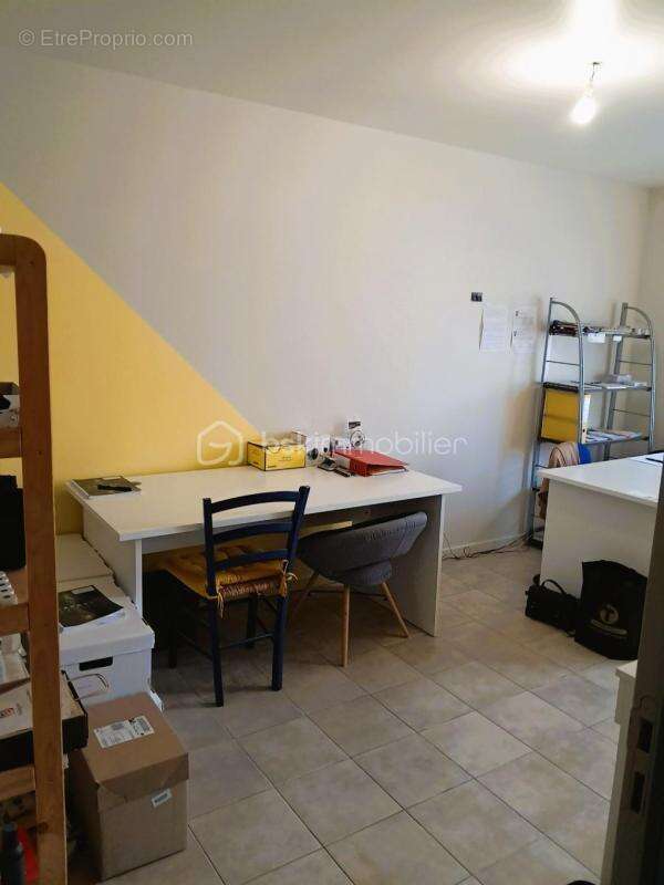 Commerce à BAGUER-MORVAN