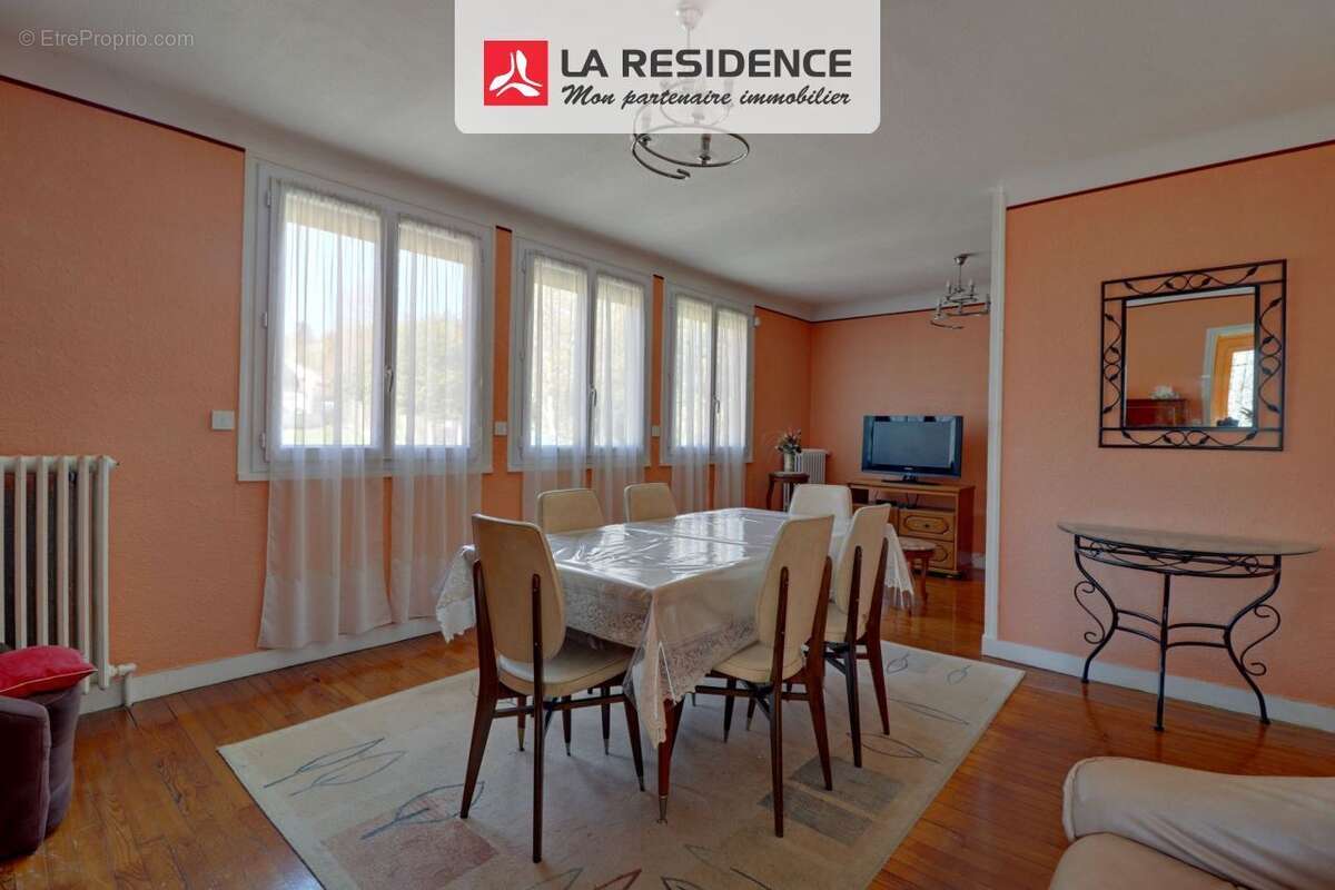 Maison à AULNAY-SUR-MAULDRE