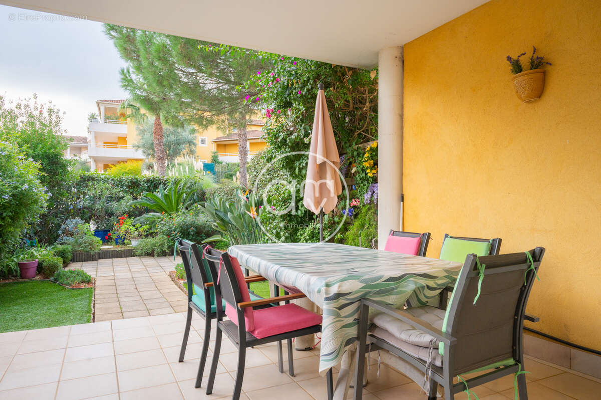 Appartement à BORMES-LES-MIMOSAS