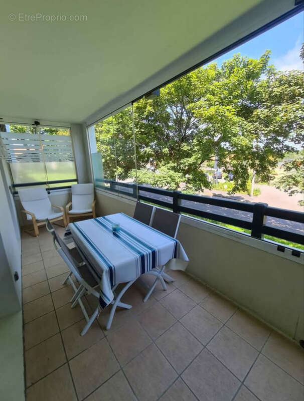T2 avec Terrasse, Parking et Cave - photo 2