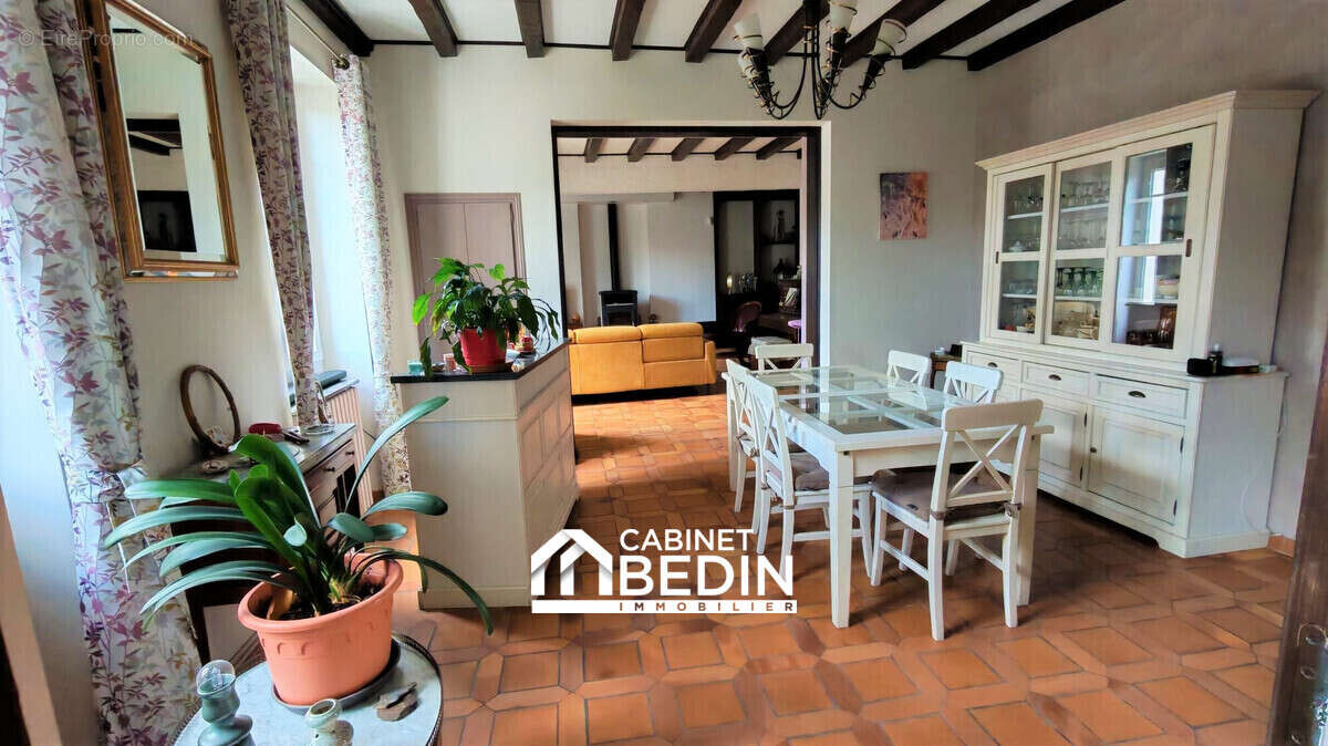 Maison 148 m² à Portets  - photo 3
