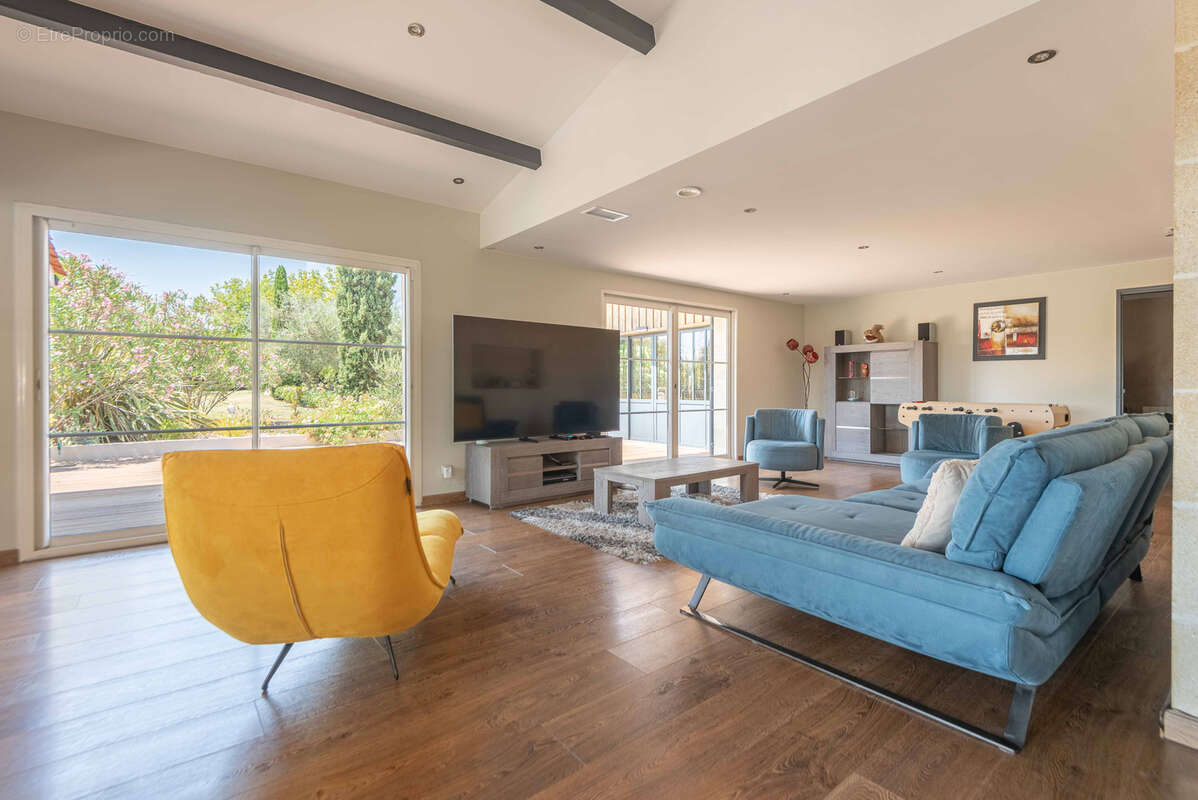 Charmante maison en pierre - 315m2 - creon - photo 17