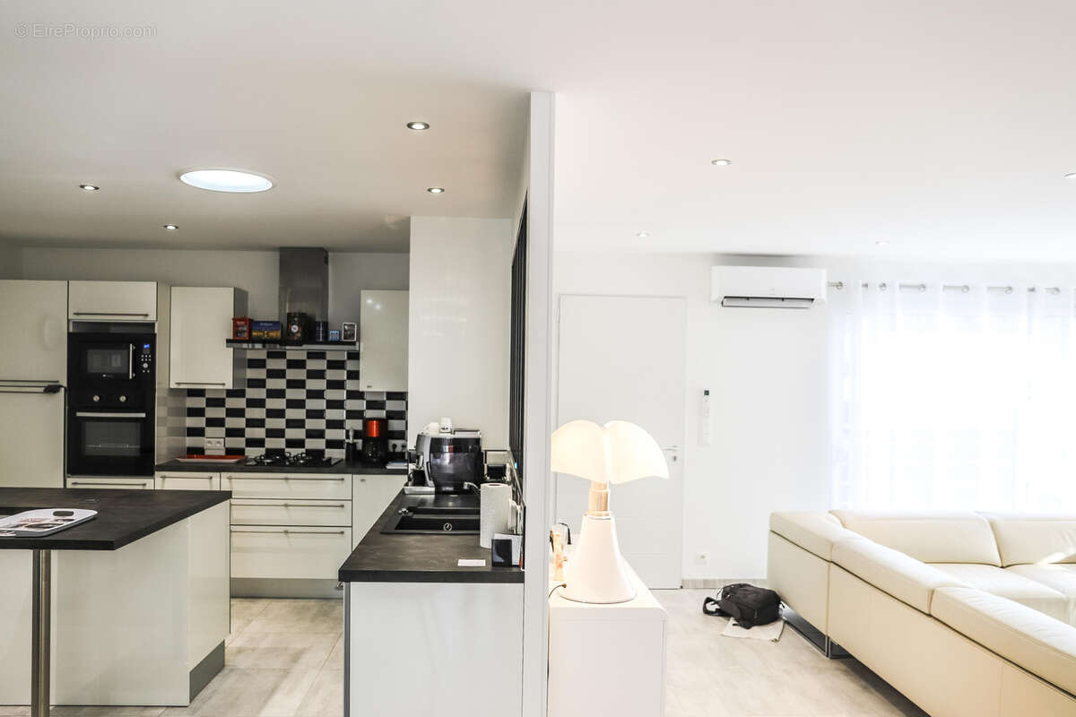 Maison à VAUX-SUR-MER