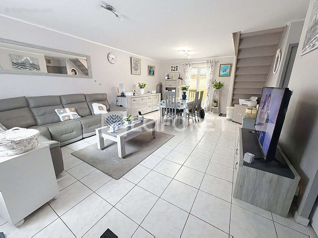 Maison à Voyennes 5 pièce(s) 88.58 m2 - photo 2
