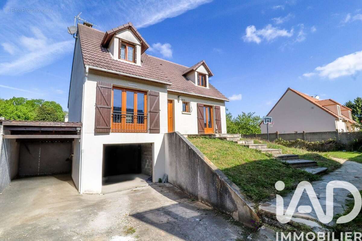 Maison 101 m² à Saulx-Les-Chartreux  - photo 3