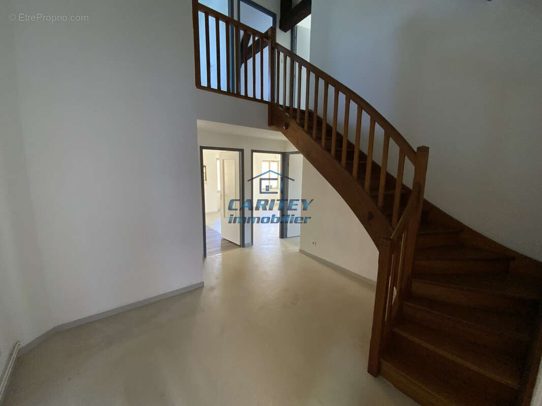 Appartement à HERICOURT