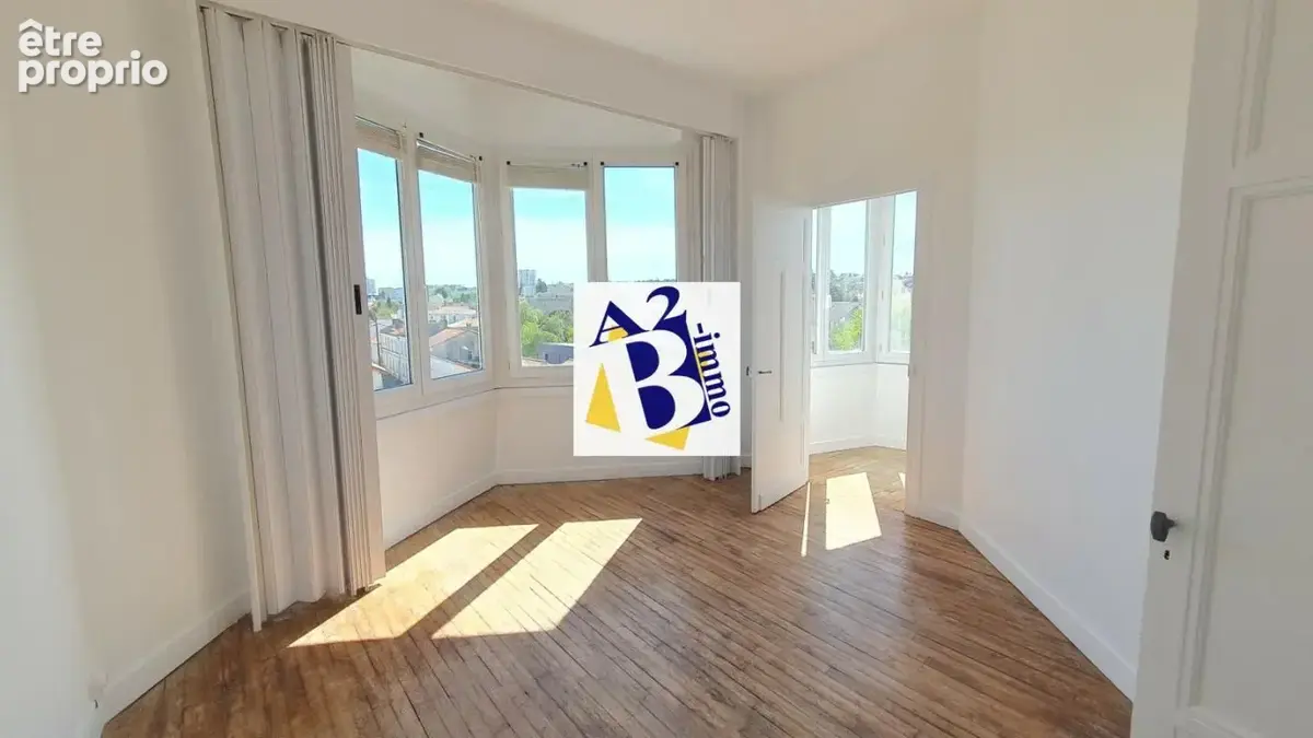Place victor Hugo, Appt T5 de Standing, 123m² - photo 12
