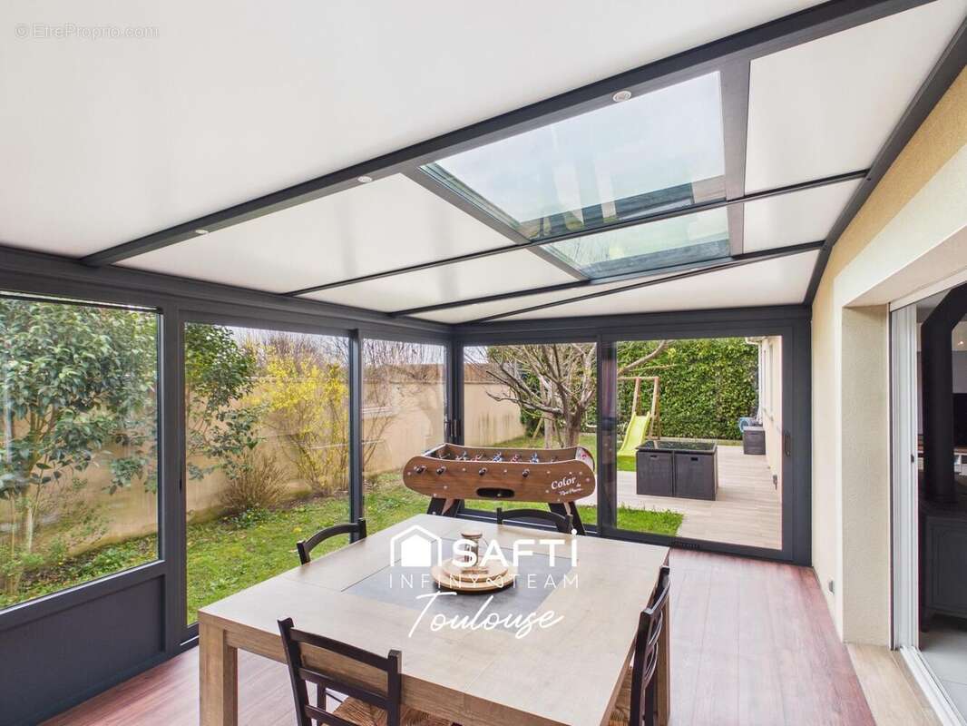 Maison 140 m² à Cugnaux  - photo 2