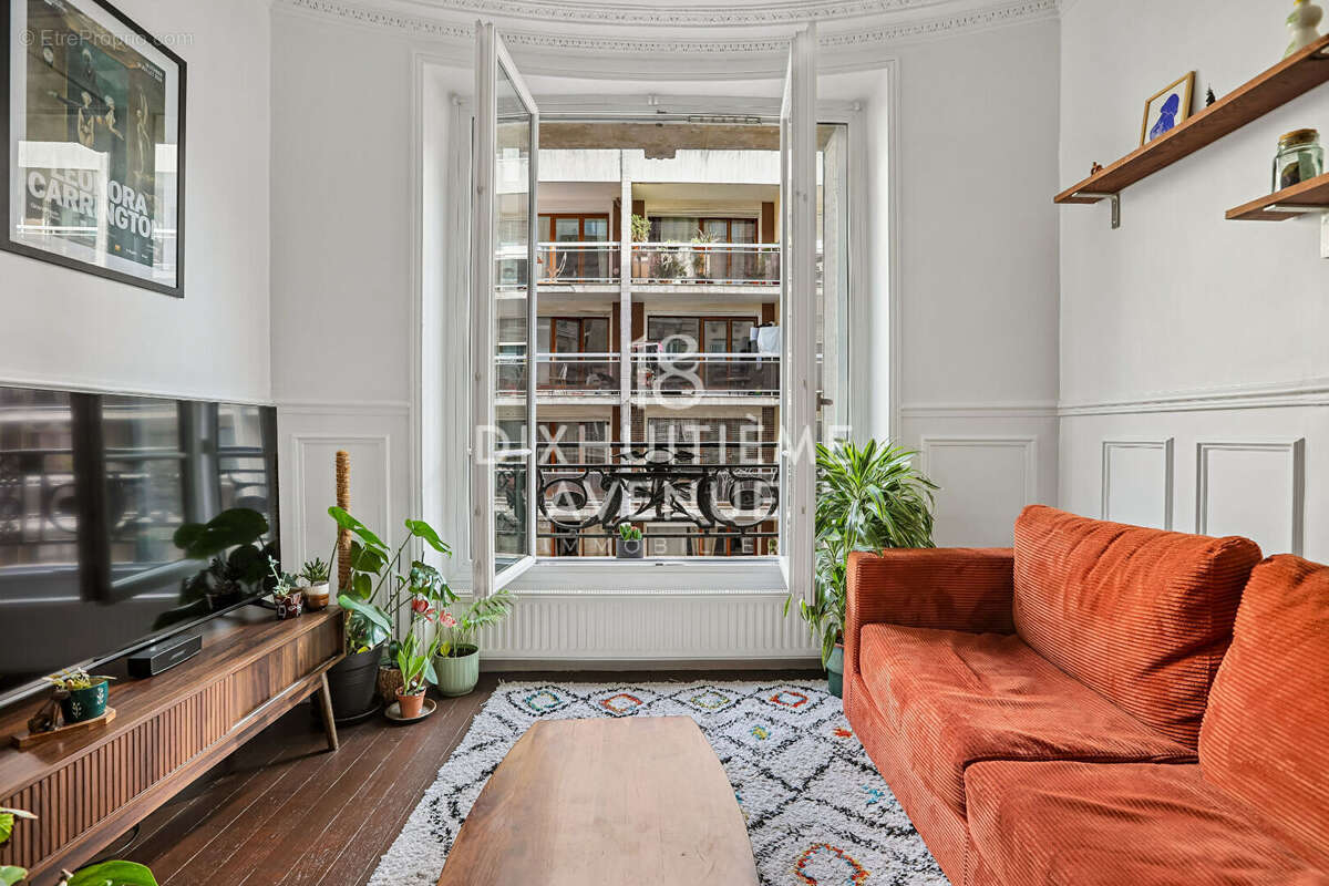 Appartement à PARIS-18E