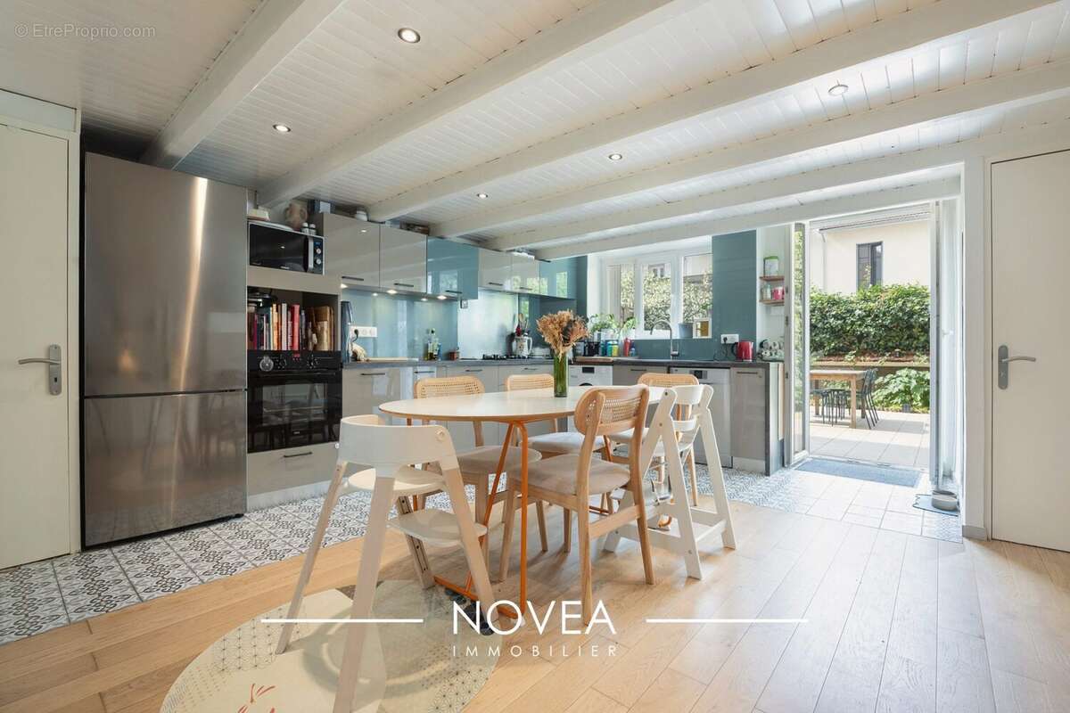 Appartement à OULLINS