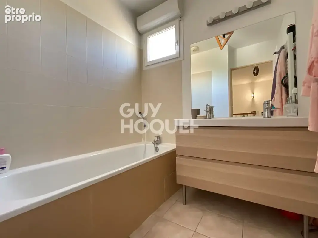 Duplex L'Isle-sur-la-Sorgue partage des eaux 106 m2 - photo 11