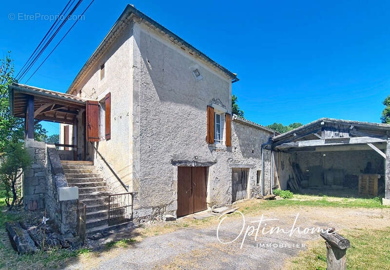 Ensemble immobilier en pierres avec dépendances - photo 17