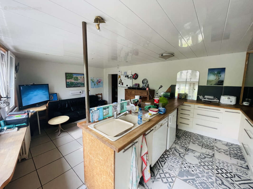Immeuble 160 M2 sur Feignies (59750) - photo 5