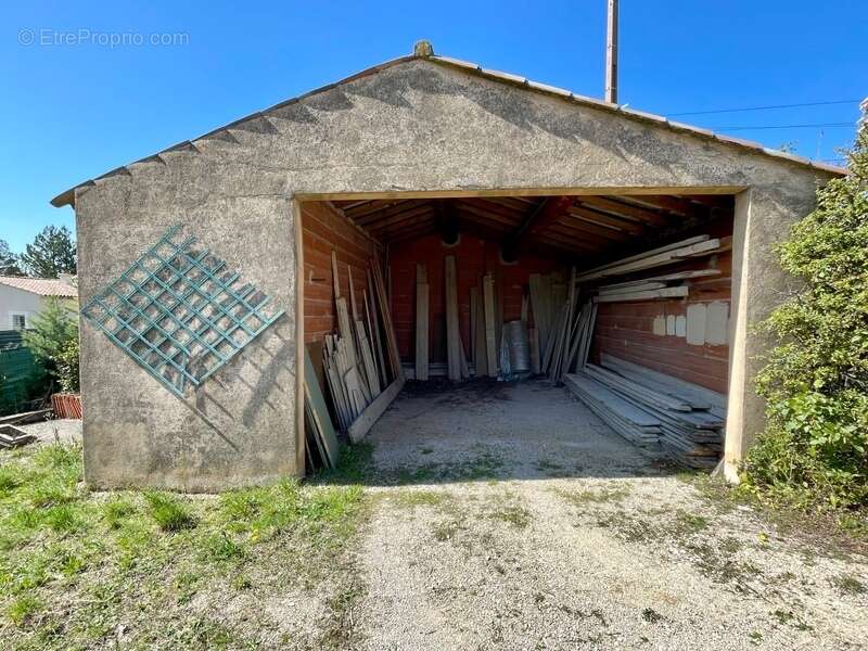 Maison à SAINT-SATURNIN-LES-APT