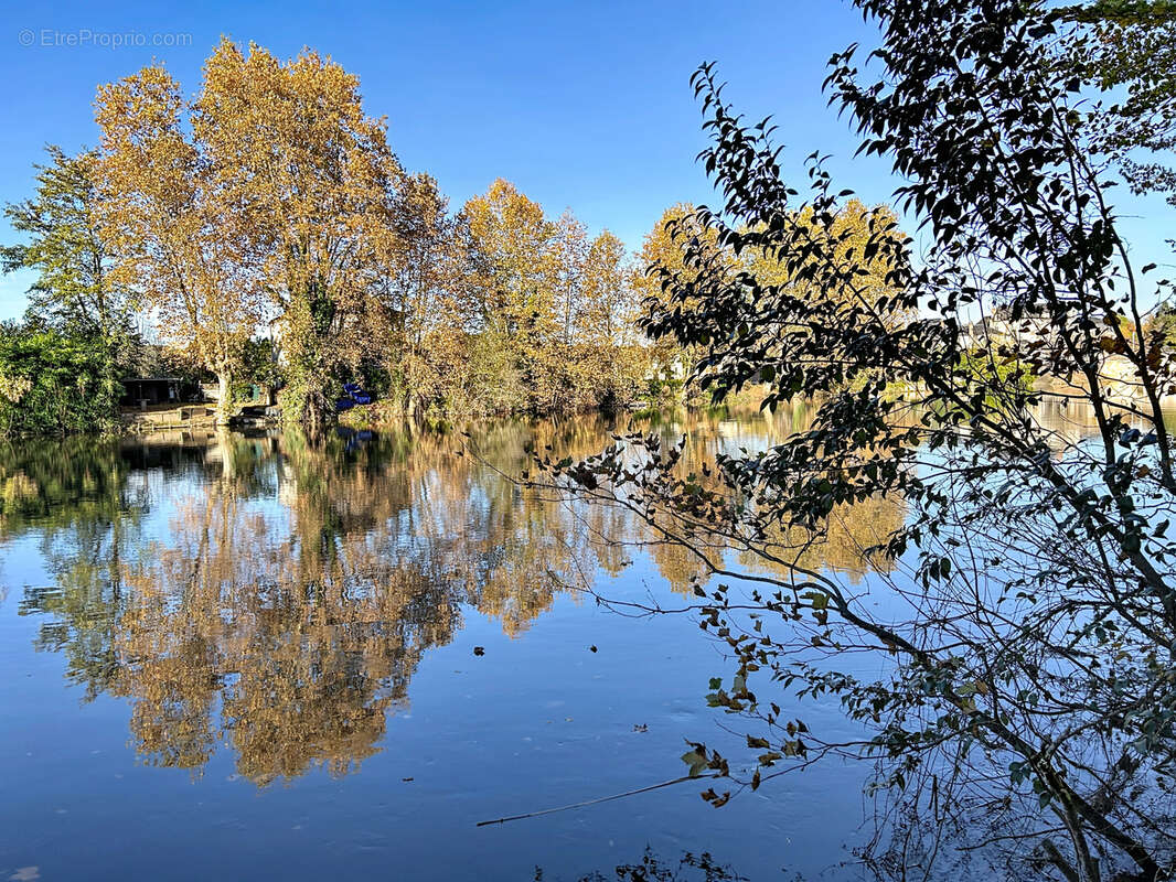 Maison à TERRASSON-LAVILLEDIEU