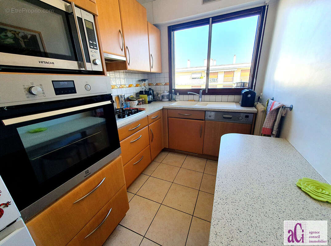 Appartement à L'HAY-LES-ROSES