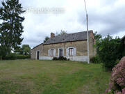 Maison à COSSE-LE-VIVIEN
