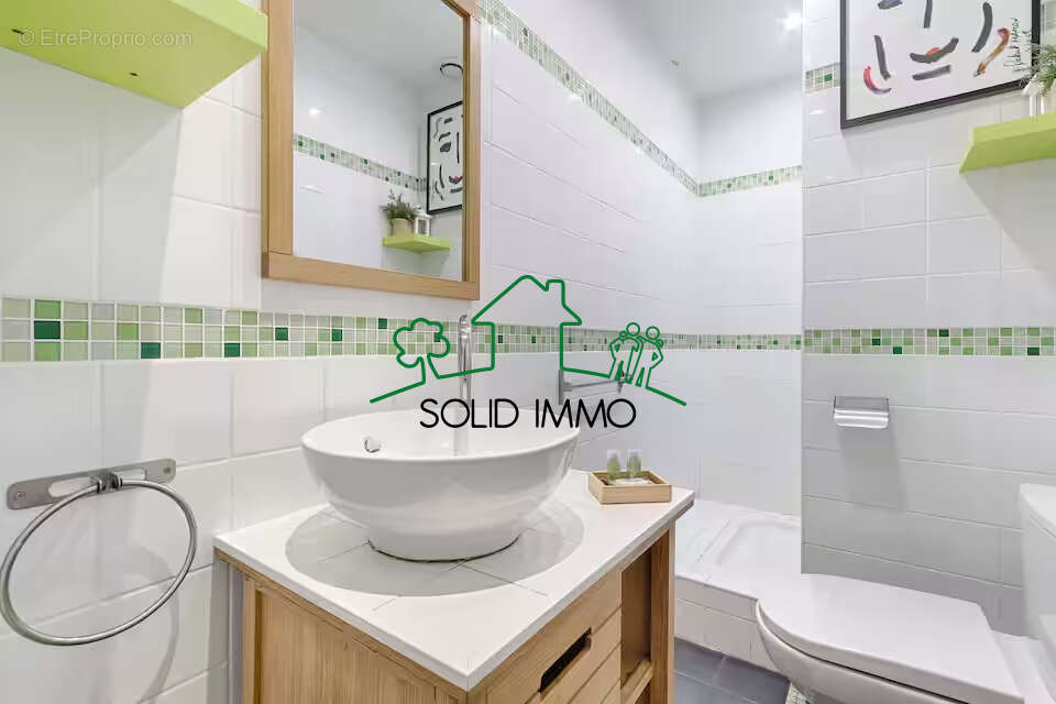 Appartement à PARIS-20E