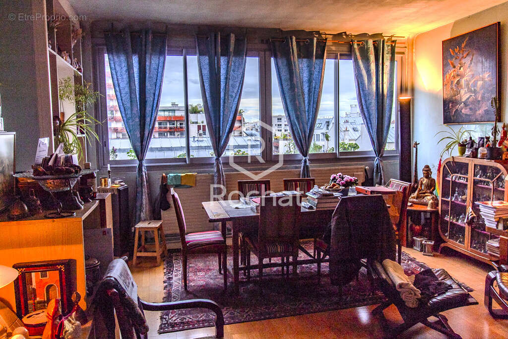 Autre à PARIS-10E