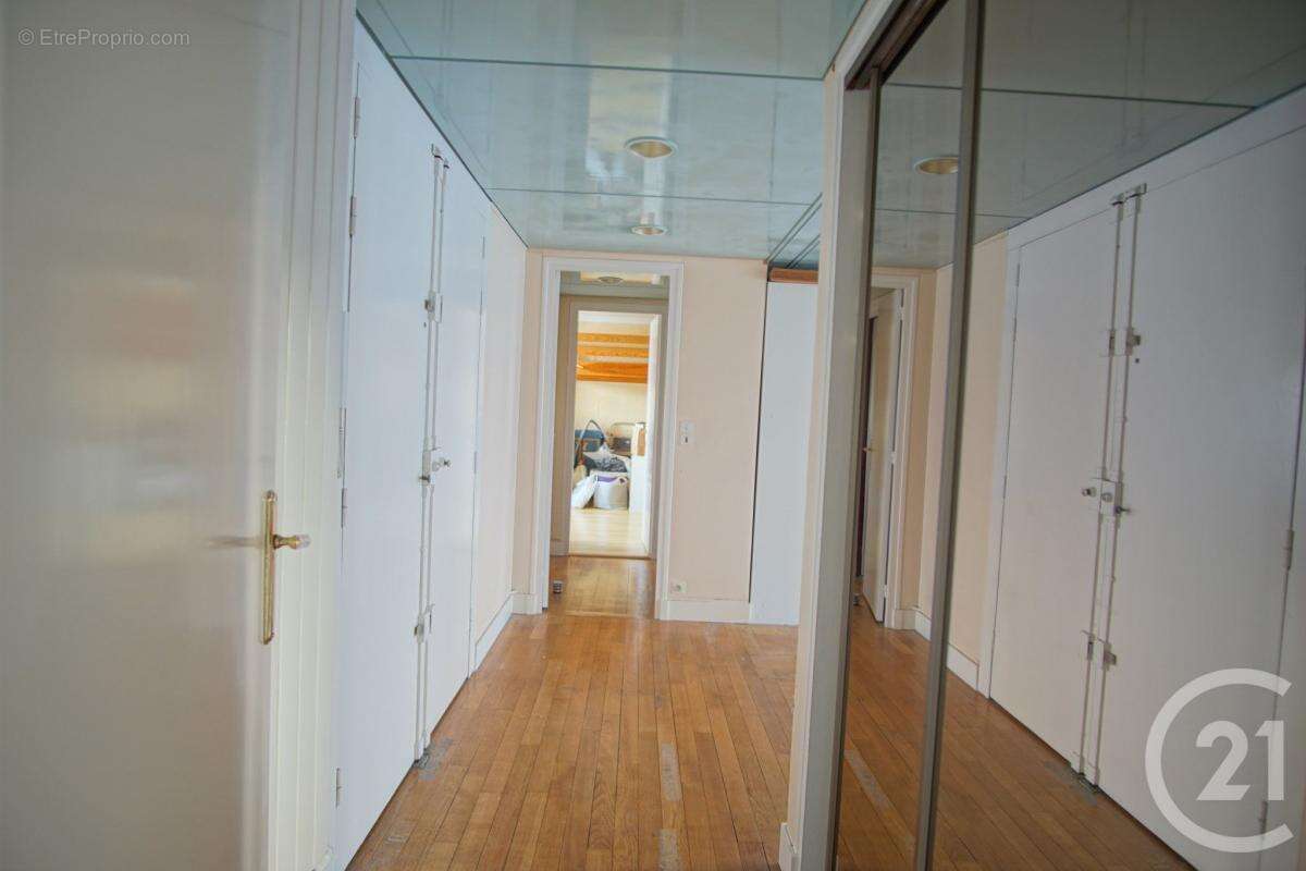 Appartement à CHOISY-LE-ROI