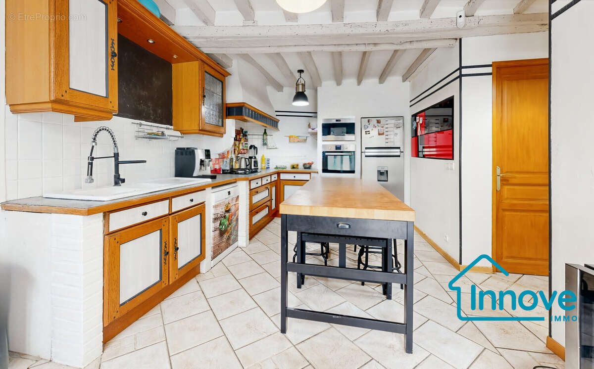 Maison à FONTENAY-MAUVOISIN