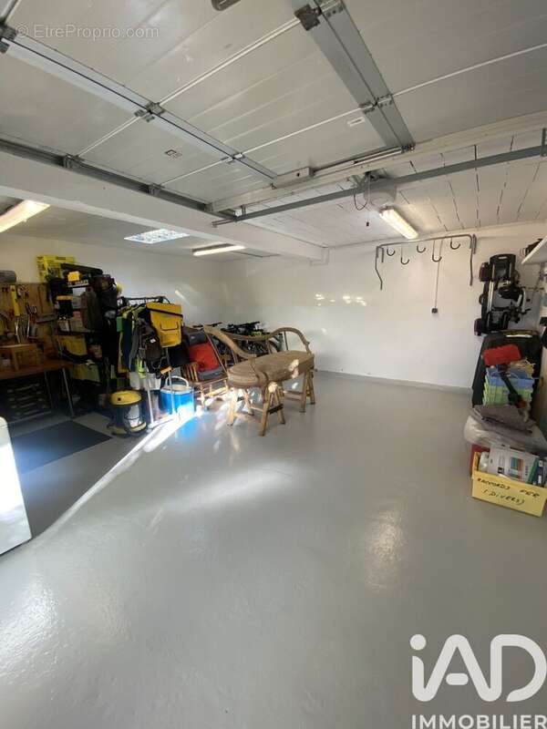 Photo 4 - Maison à BURES-SUR-YVETTE