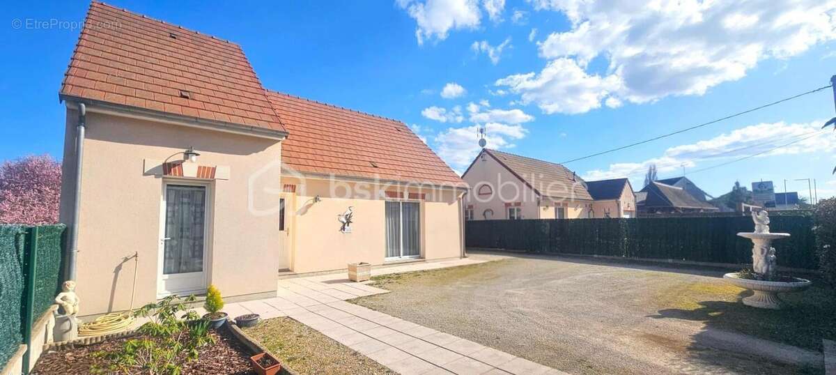 Maison à SULLY-SUR-LOIRE