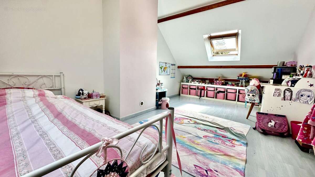 Maison à MONTIGNY-SUR-LOING