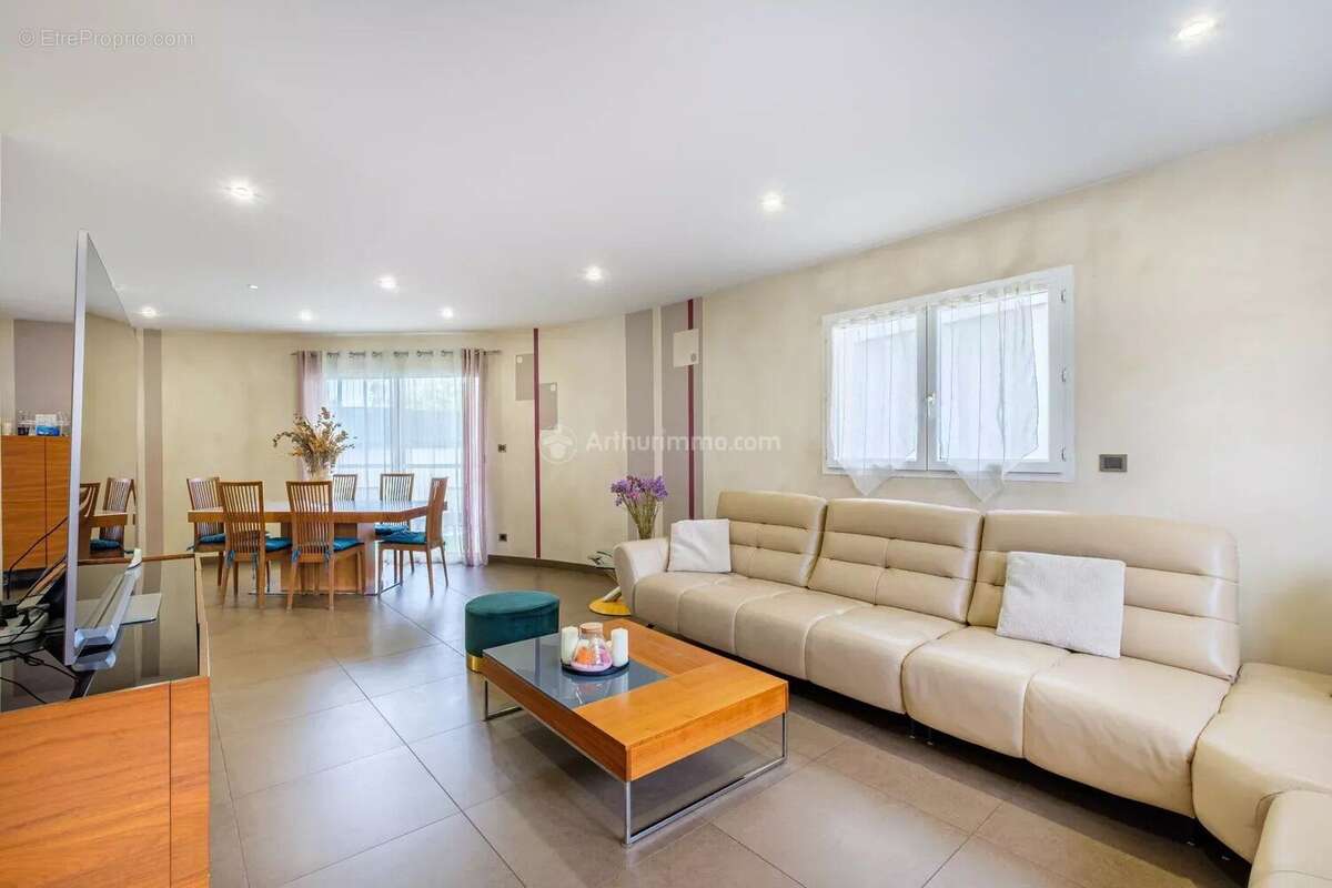 Maison à VILLEURBANNE