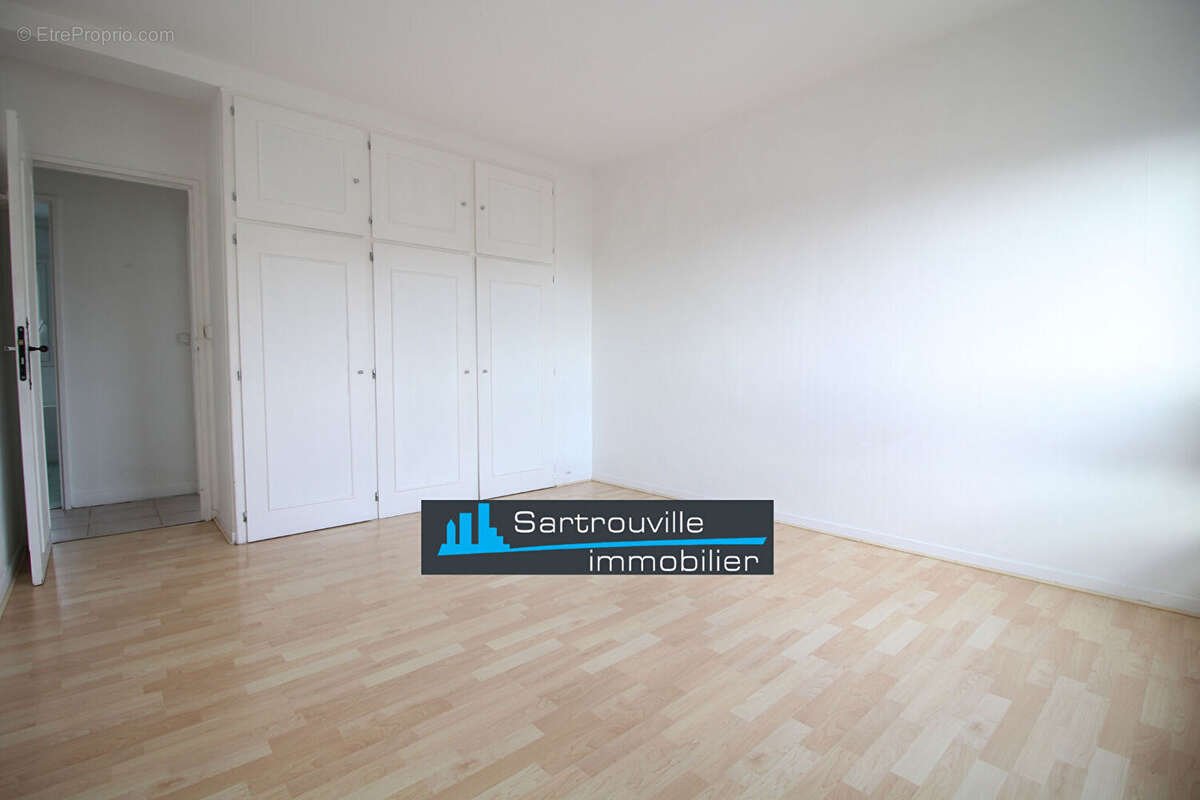 Appartement à HOUILLES