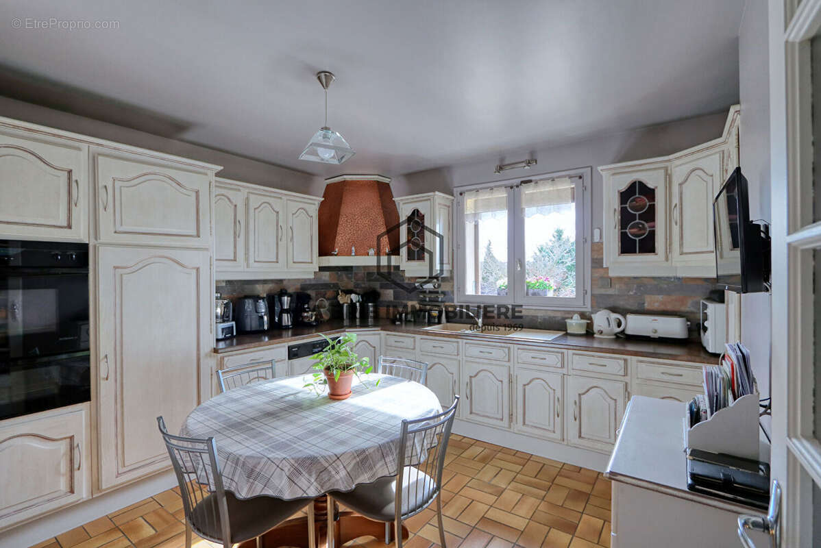 Maison à VILLECRESNES