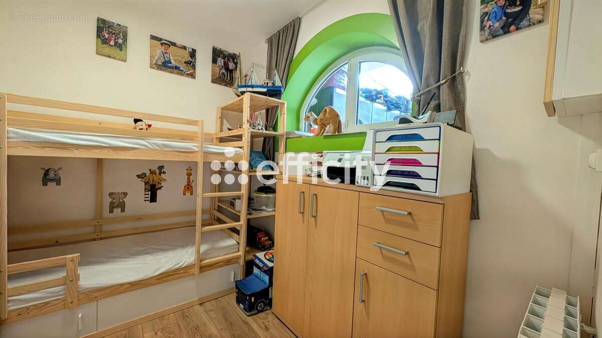 Appartement à LOGNES