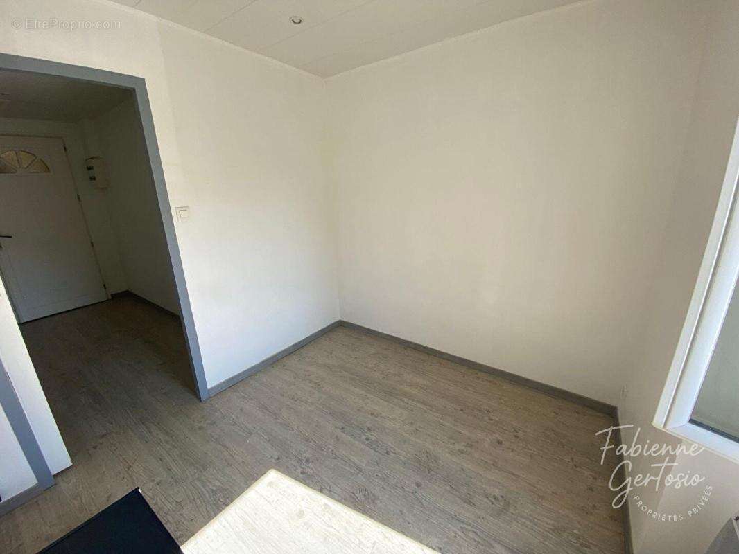 Appartement à HYERES