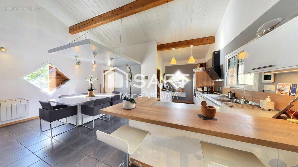 Photo 5 - Maison à LA LANDE-DE-FRONSAC