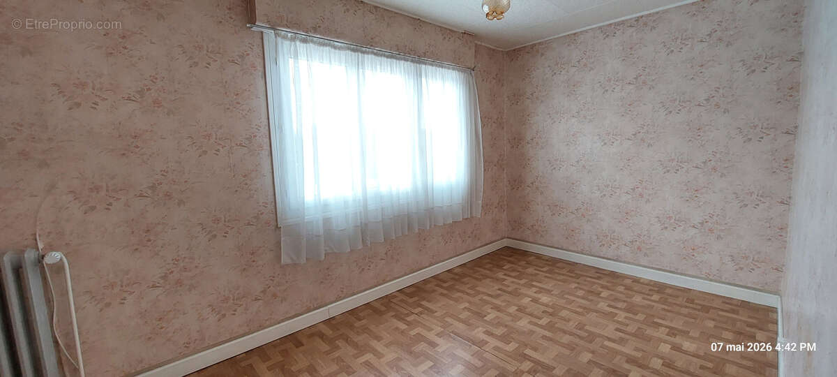Maison à NEUVILLE-SAINT-REMY