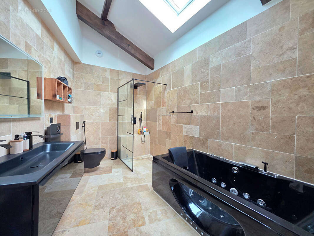 Maison à ROMANS-SUR-ISERE