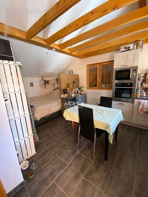 Maison à LE CHATEL