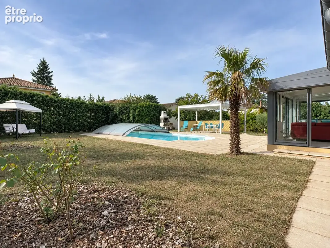Maison de 208m² avec piscine, véranda et pergola à Montmerle-sur-Saône - photo 2
