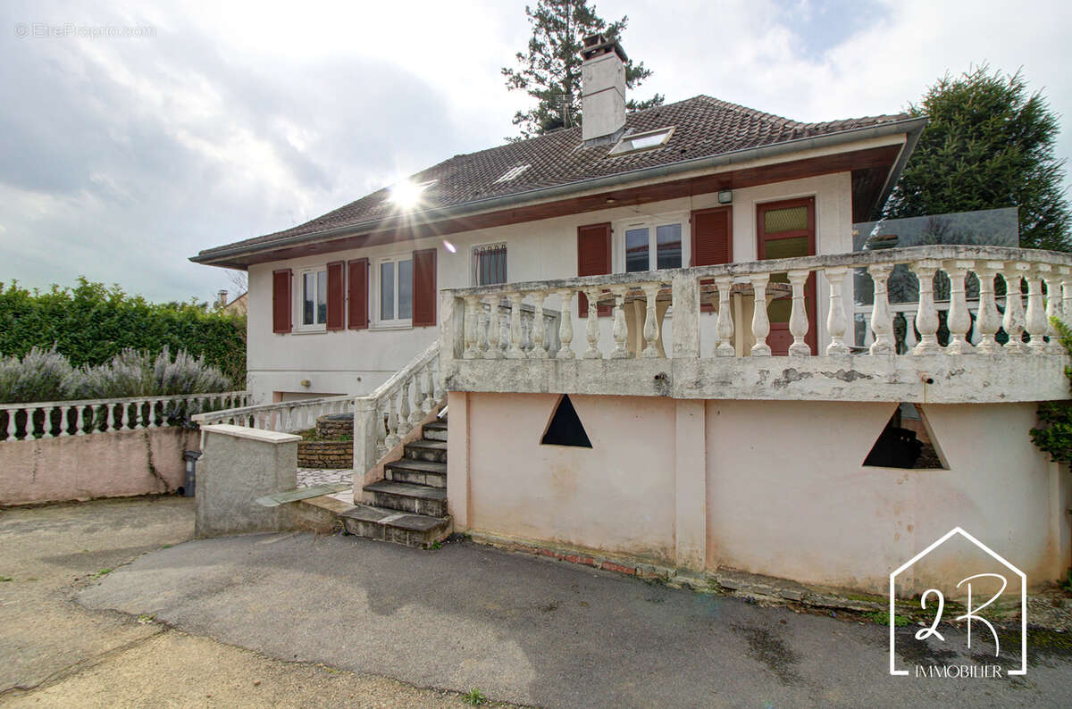 Maison à MIONS