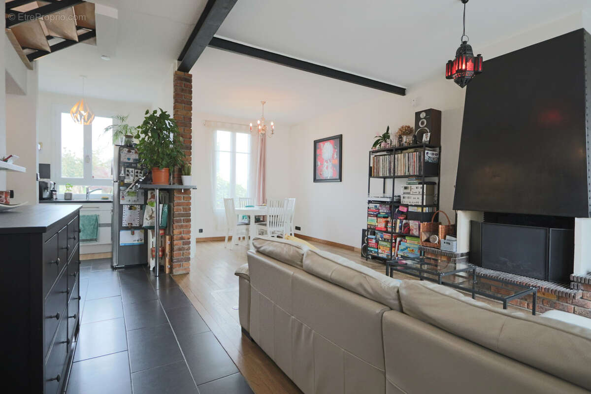 Maison à LES PAVILLONS-SOUS-BOIS
