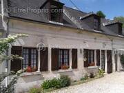Maison à CUISE-LA-MOTTE