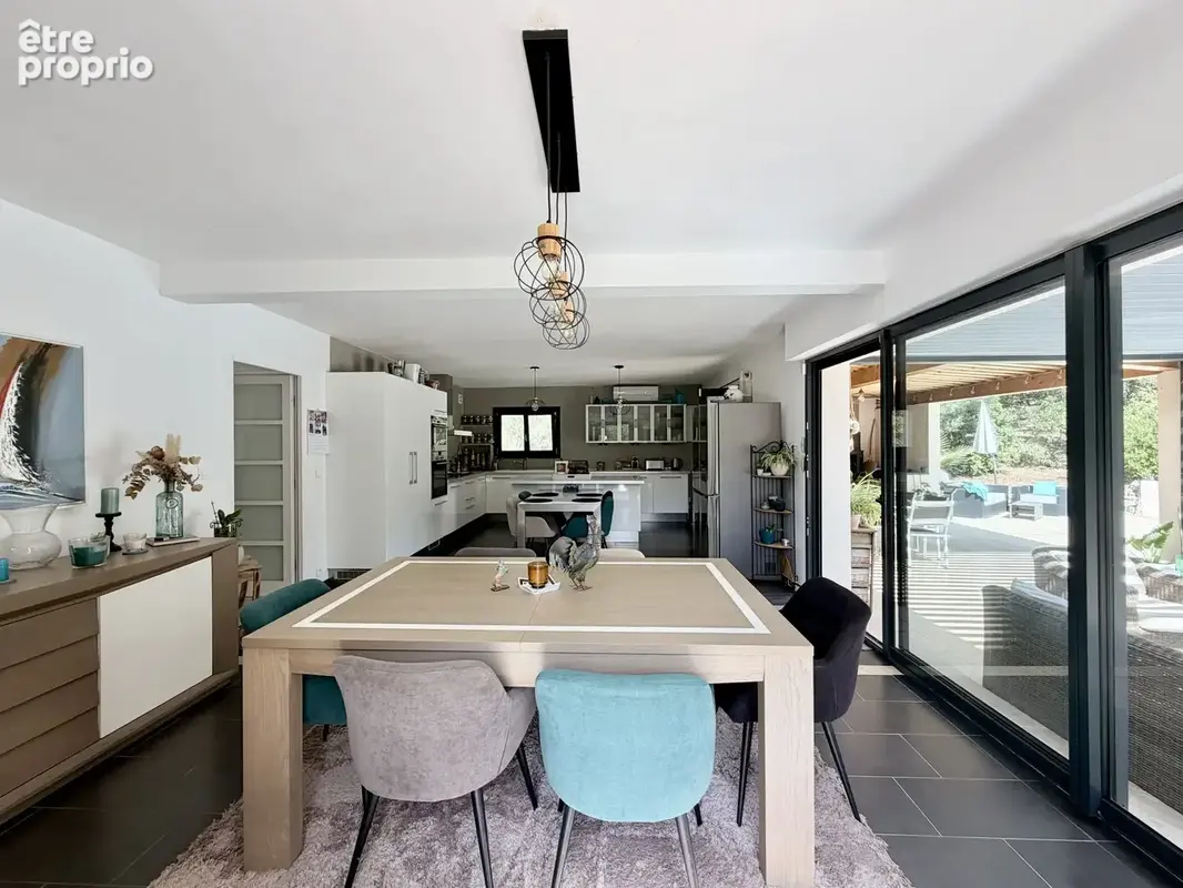 Maison 8 pièces 220 m² à vendre à Le Muy (83490) - photo 8