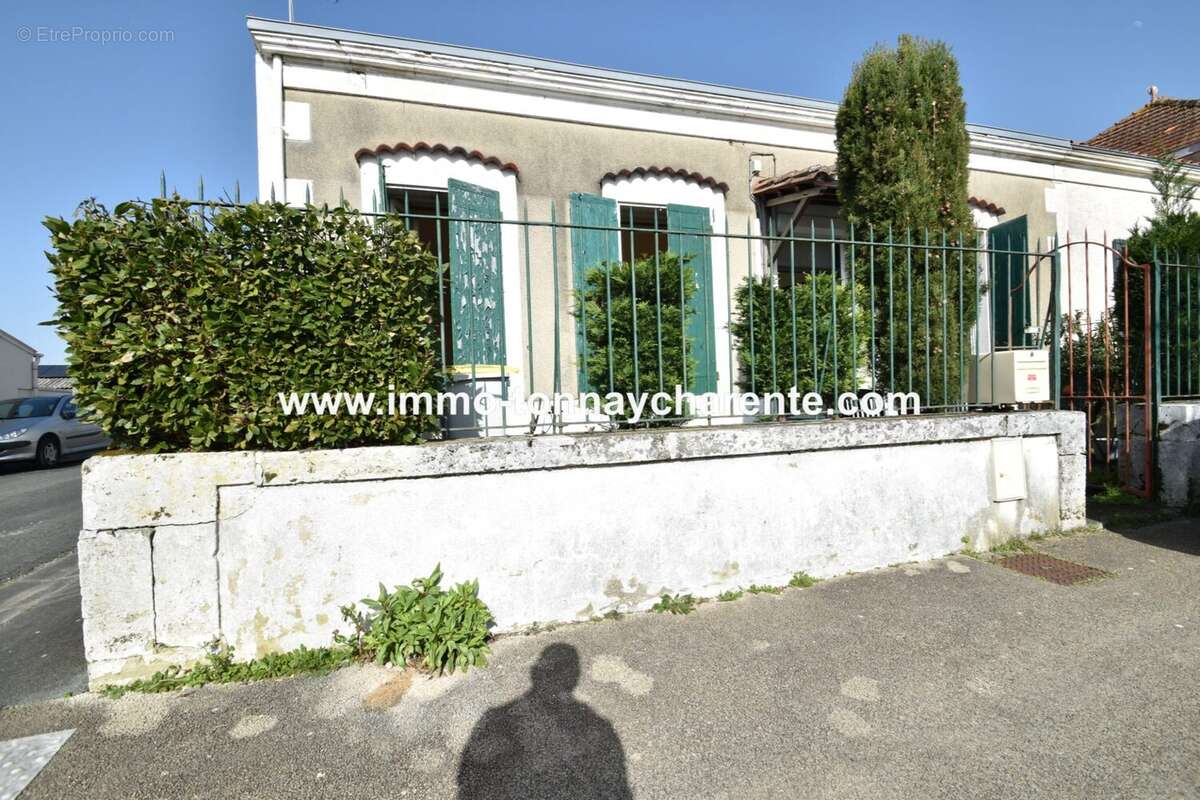 Maison à TONNAY-CHARENTE