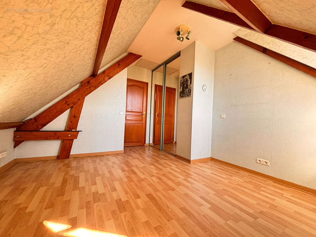 Maison à MITRY-MORY