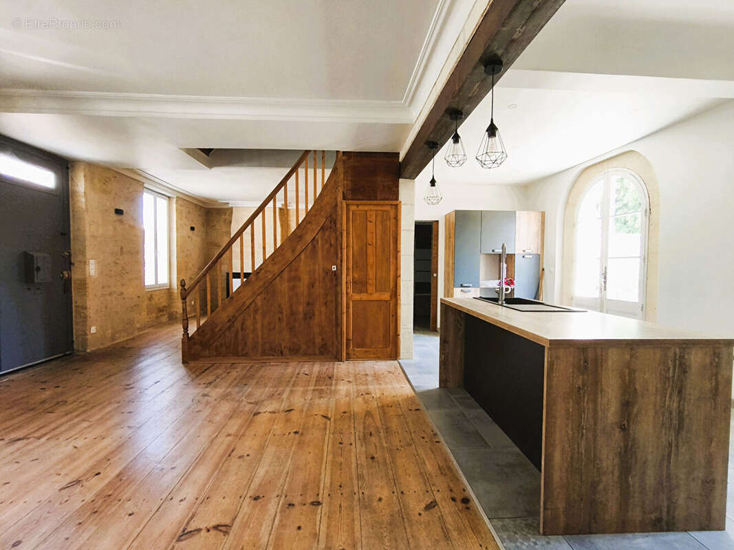 Maison à CASTILLON-LA-BATAILLE