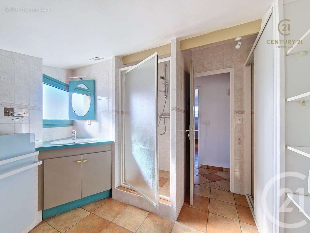 Appartement à CONDRIEU