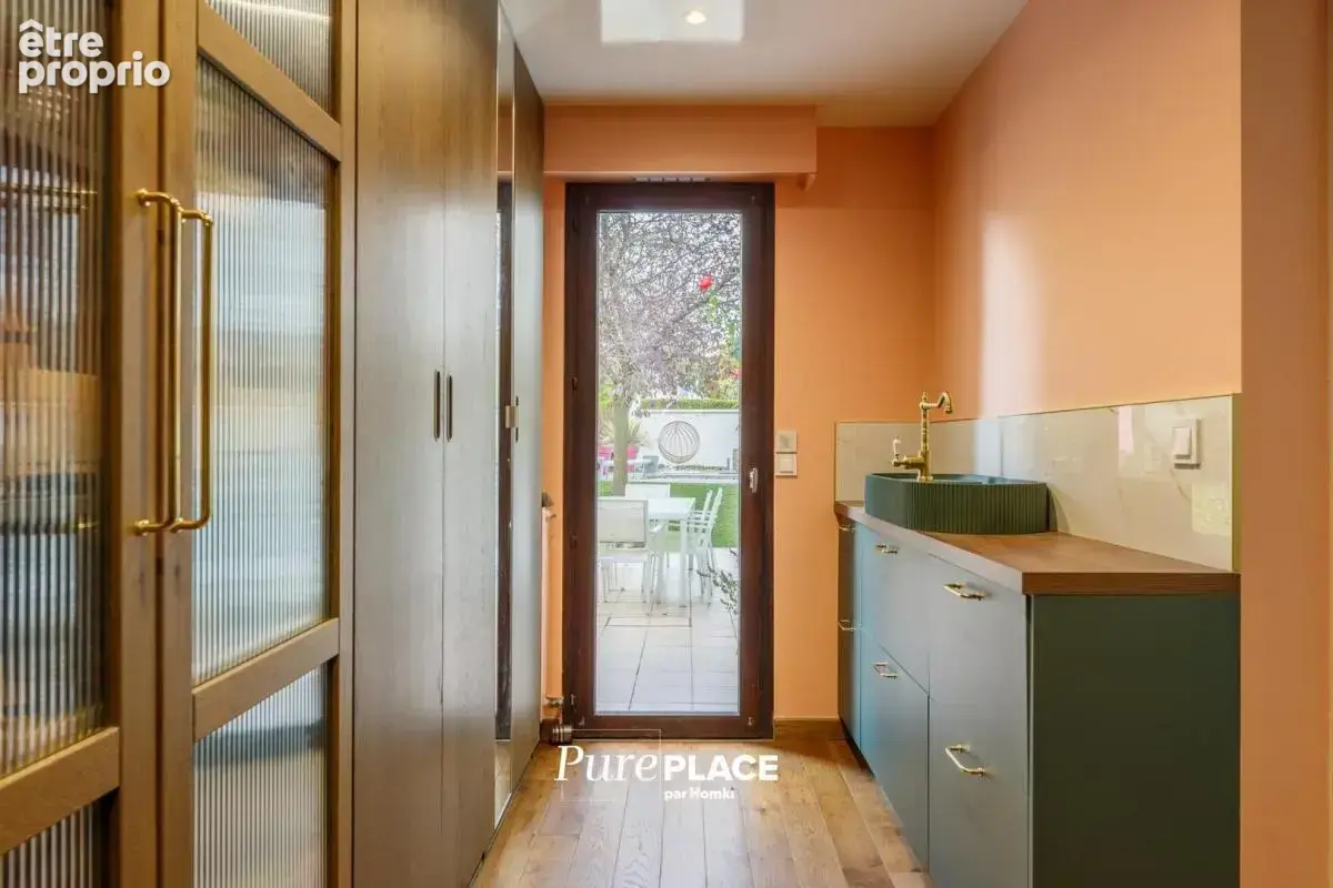 Maison/Villa T8 de 250 m² à Pontoise 95300 - photo 10