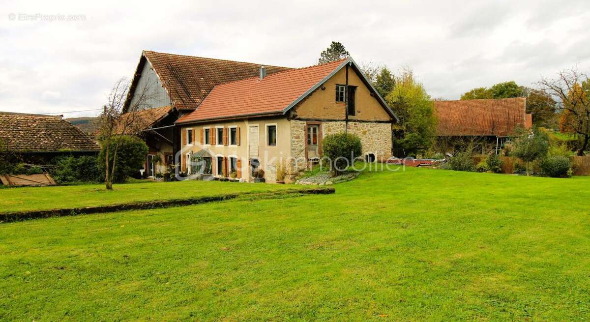 Maison à MENONCOURT