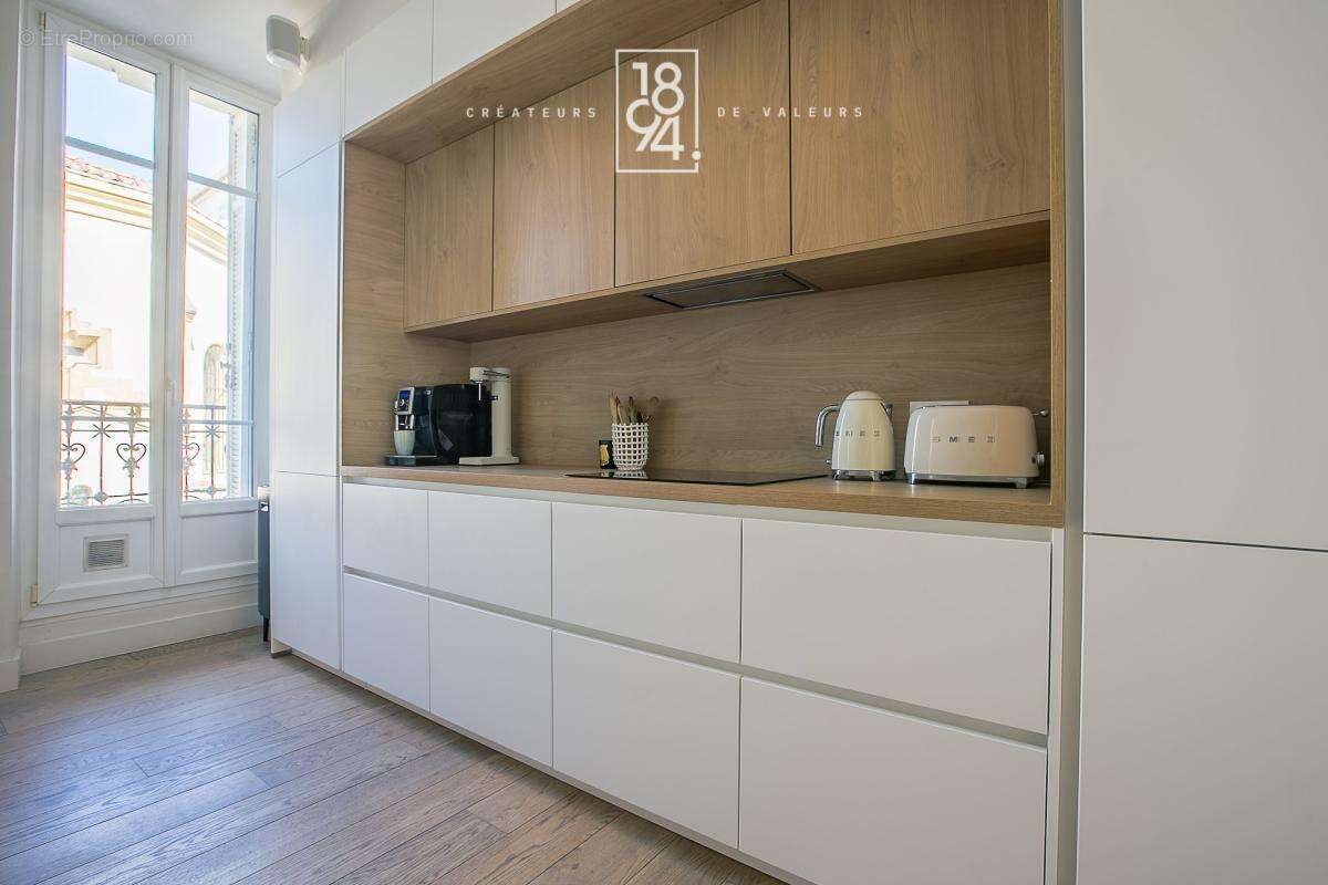 Appartement à MARSEILLE-5E